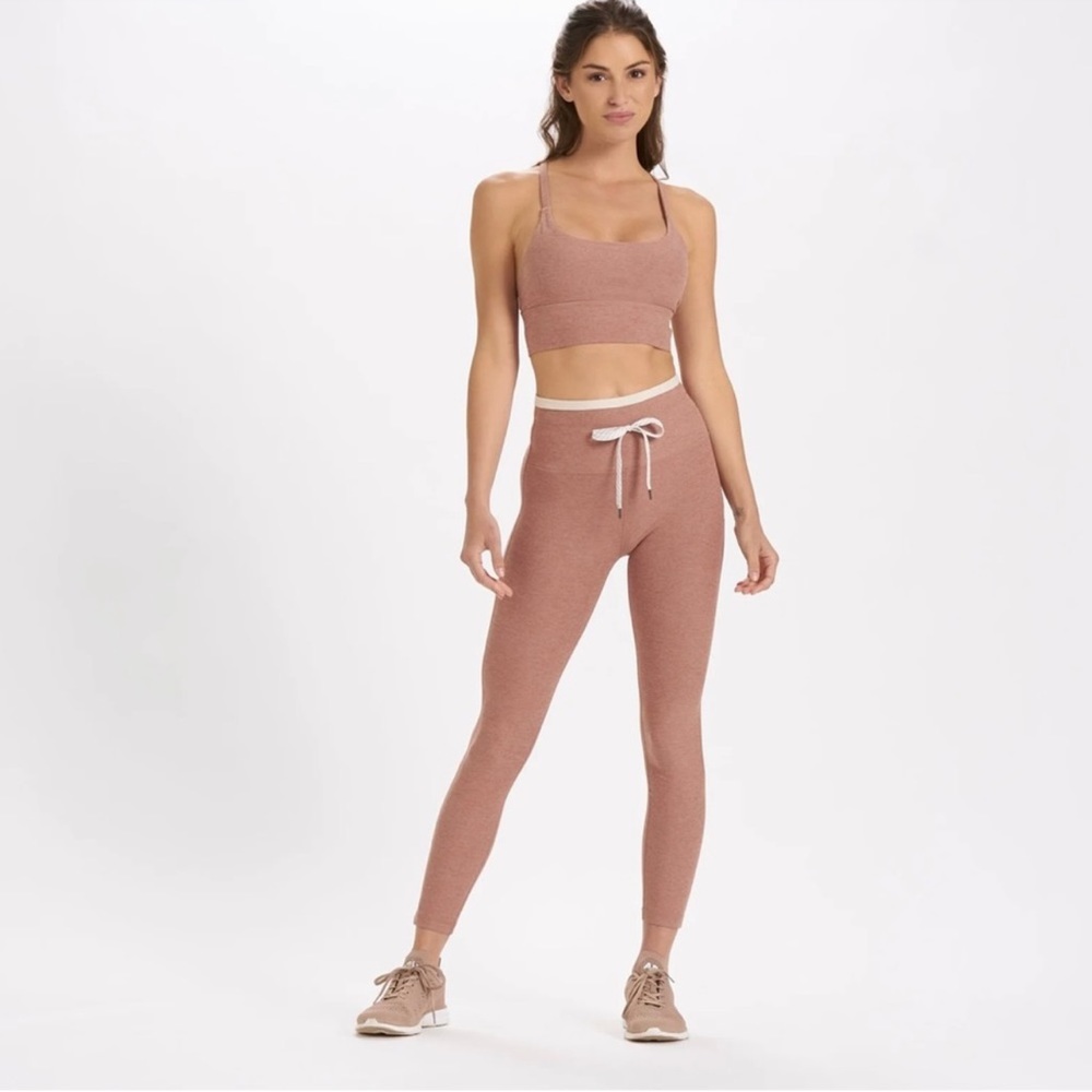Vuori leggings, size S